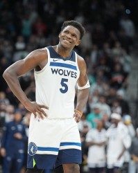 你也歇一场？森林狼背靠背战勇士 爱德华兹降级为出战成疑