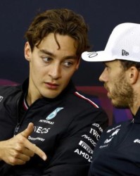 星空体育-专访拉塞尔①：困境面前，重回前排就是动力